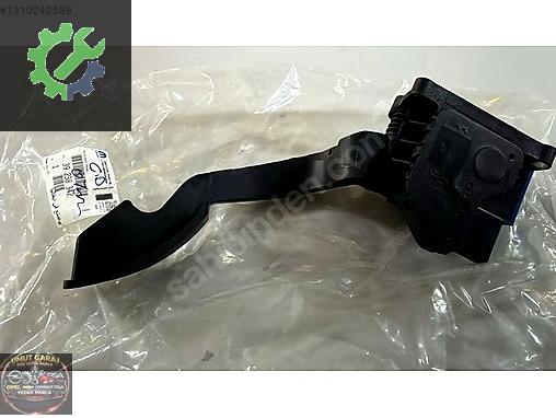 CORSA D E ADAM OTOMATİK GAZ PEDALI 6 FİŞLİ ELEKTRONİK 39238342 M