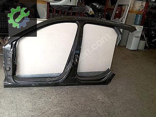CUPRA FORMENTOR SOL MASBİYEL KAPİ YUVASİ FRANGART ORTA DİREK