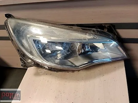 Opel Astra Sol Ön Far çıkma parça