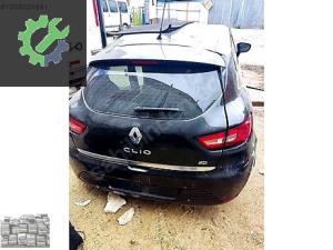 Clio 4 bagaj kapagi