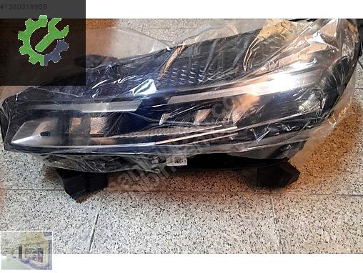 Clio 5-V (Faz 2) Sol Ön Far Lambası 260600149R – Renault Mais