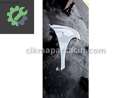 Renault Clio Çamurluk (Ön) çıkma parça