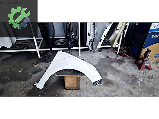 Renault Clio Çamurluk (Ön) çıkma parça