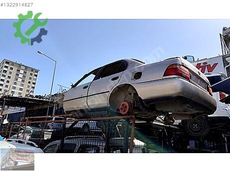 Toyota Corolla Çamurluk (Arka) çıkma parça