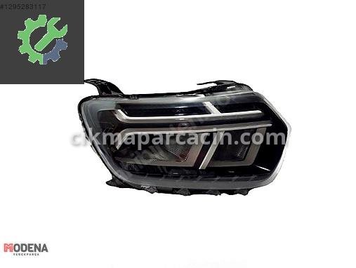 Dacia Duster Sağ Ön Far 260106194R çıkma parça