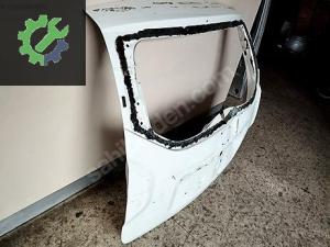 DACİA DUSTER BAGAJ KAPAĞI