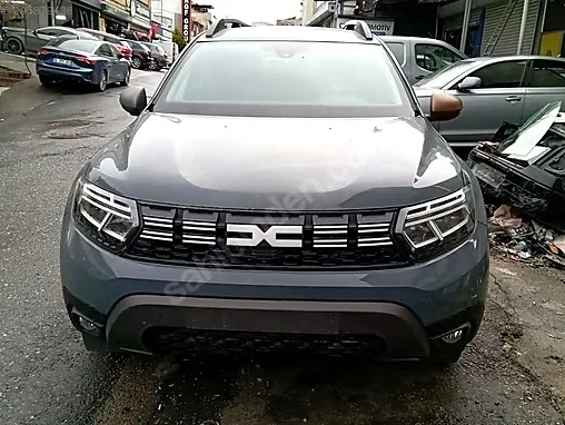 Dacia Duster Bagaj Kapağı çıkma parça