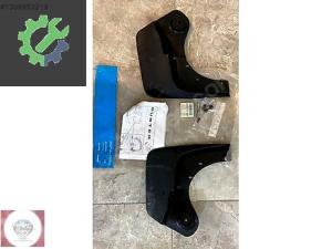 DACİA DUSTER ÖN PAÇALIK TAKIM 2 PARÇA ORJİNAL MAİS 638537420R