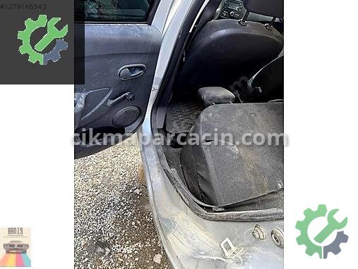 Dacia Logan Marşpiyel Sacı çıkma parça