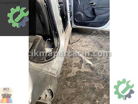 Dacia Logan Marşpiyel Sacı çıkma parça