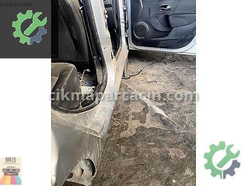 Dacia Logan Marşpiyel Sacı çıkma parça