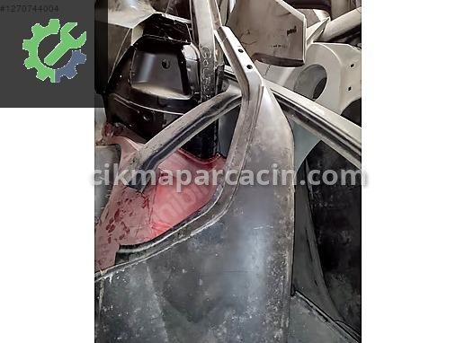 Dacia Logan Sol Arka Çamurluk çıkma parça