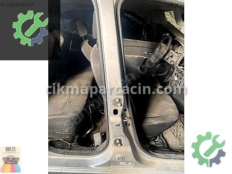 Dacia Logan Marşpiyel Sacı çıkma parça