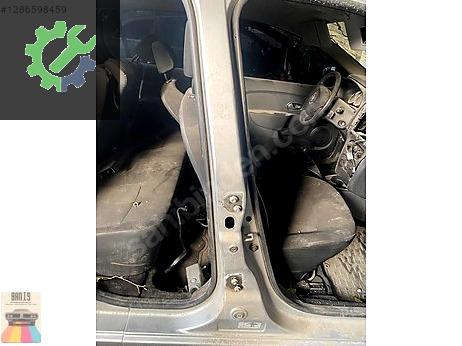 Dacia Logan Marşpiyel Sacı çıkma parça