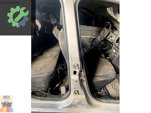 Dacia Logan Marşpiyel Sacı çıkma parça