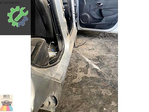 Dacia Logan Marşpiyel Sacı çıkma parça