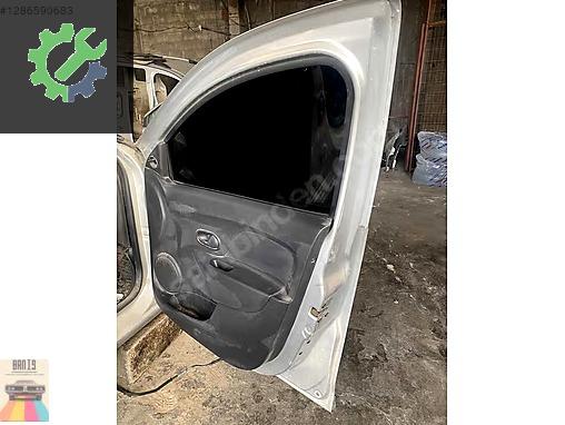 Dacia Sandero Kapı (Ön Sağ) çıkma parça
