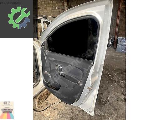 Dacia Sandero Kapı (Ön Sağ) çıkma parça