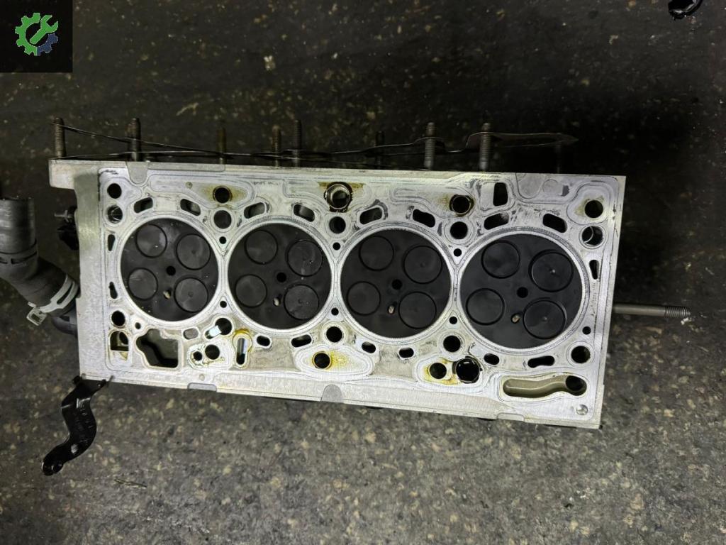 2010 Skoda Karoq Silindir Kapak Çıkma Parça Ankara
