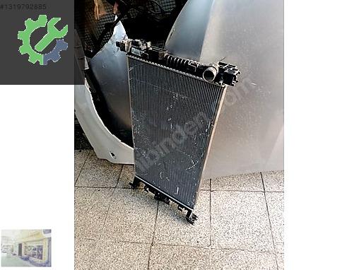 Dacia Duster Radyatör Çıkma Parça