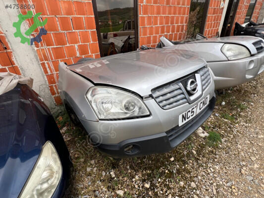 Nissan Qashqai Far çıkma parça