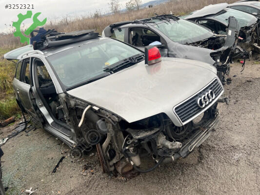 Audi A4 Torpido çıkma parça