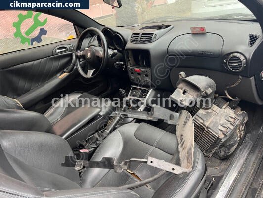 Alfa Romeo GT Motor Komple çıkma parça