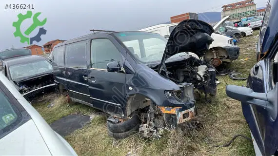 Mercedes-Benz Vito Kalorifer Izgarası çıkma parça