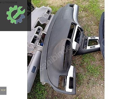 Infiniti G Torpido çıkma parça