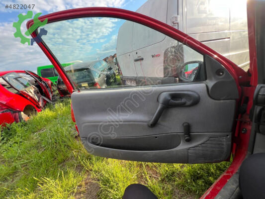 Opel Corsa Kapı Döşemesi çıkma parça