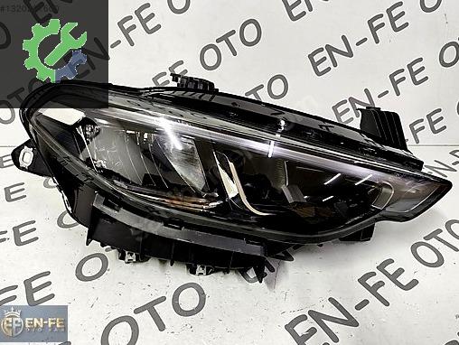 Fiat Egea Sağ Ön Far çıkma parça