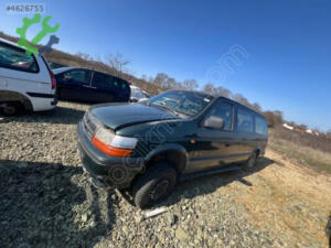 Chrysler Voyager Çamurluk çıkma parça