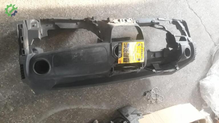 Fiat Fiorino Göğüslük çıkma parça