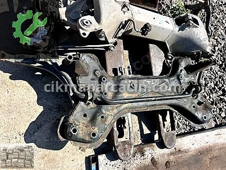 Fiat Ducato Radyatör Traversi çıkma parça
