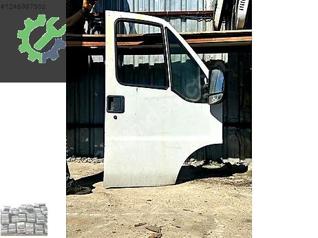 Fiat Punto Kapı Menteşesi çıkma parça