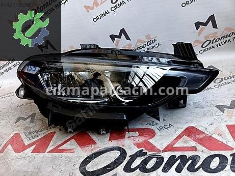 Fiat Egea Sağ Ön Far çıkma parça