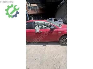 Fiat Egea Sağ Ön Kapı Hatasız