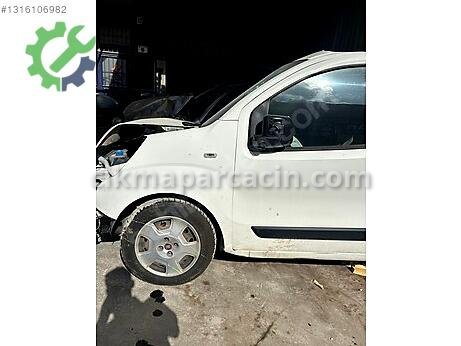 Fiat Fiorino Çamurluk (Ön) çıkma parça