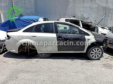 Fiat Linea Arka Tavan çıkma parça