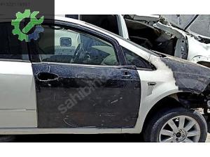 FİAT PUNTO SAĞ ÖN KAPI