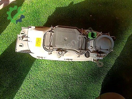 Ford Fiesta Sol Ön Far çıkma parça