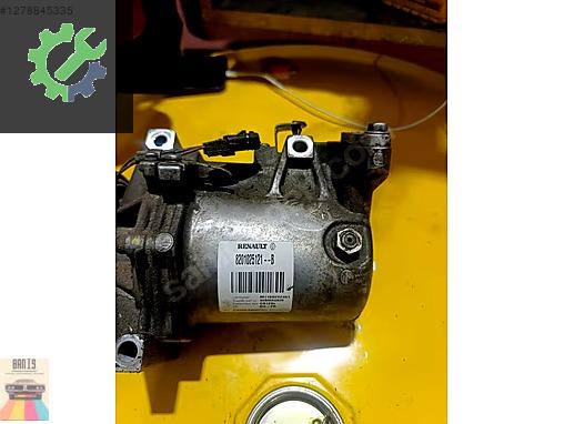 Renault Fluence Klima Kompresörü çıkma parça