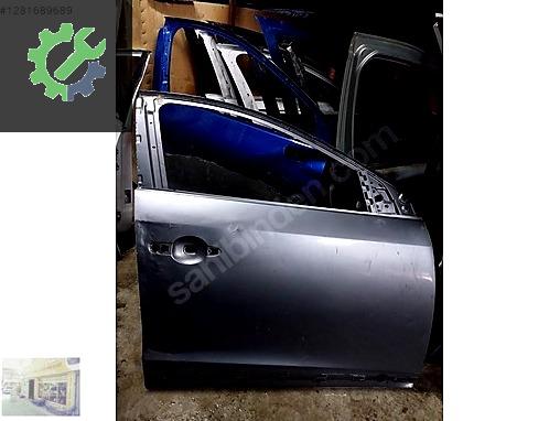 Renault Fluence Kapı Menteşesi 801000321R çıkma parça