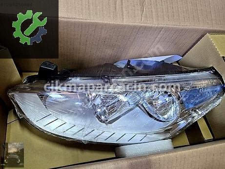Ford B-Max Sol Ön Far çıkma parça