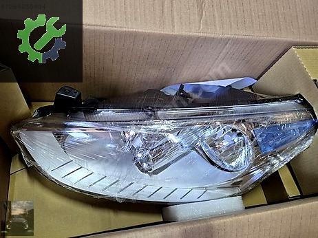Ford B-Max Sol Ön Far çıkma parça