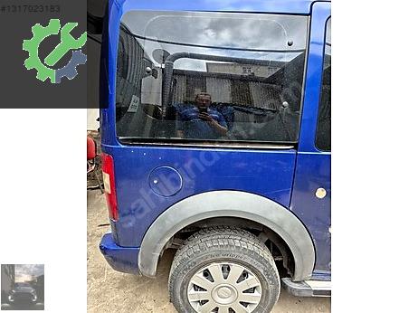 Ford Tourneo Connect Çamurluk (Arka) çıkma parça