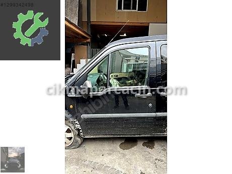 Ford Tourneo Connect Kapı (Ön Sol) çıkma parça
