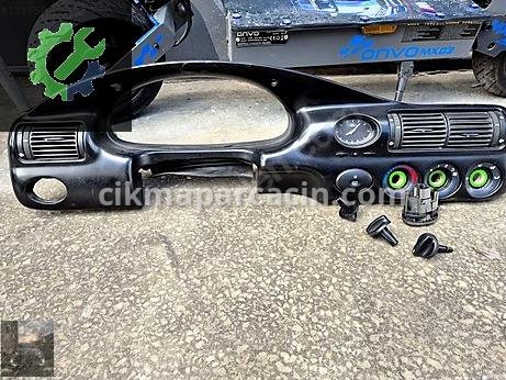 Ford Escort Torpido çıkma parça