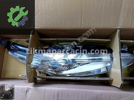 Ford Fiesta Sağ Ön Far çıkma parça
