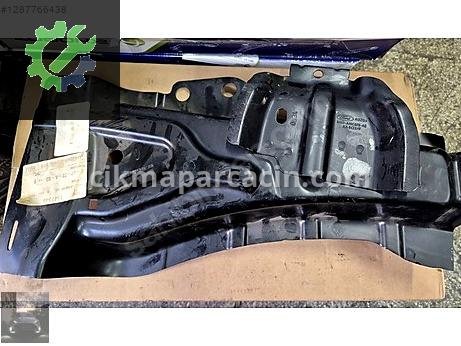Ford Fiesta Çamurluk (Ön) çıkma parça